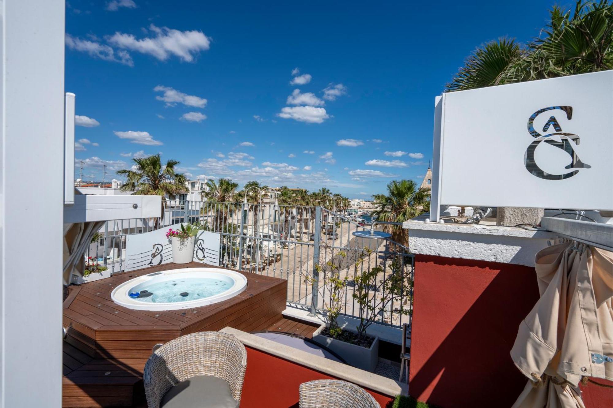 Apulia Charming Suites - Casa Rossa Suite Perla E Suite Corallo Savelletri Exterior photo